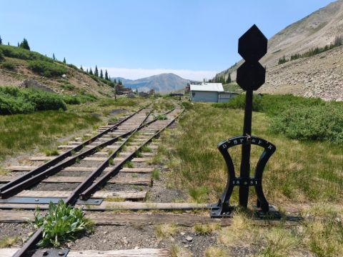 Alpine tunel - železnice divokého západu