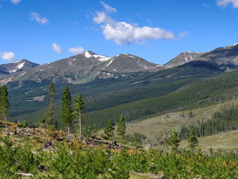 Přes hřeben Tenmile Range