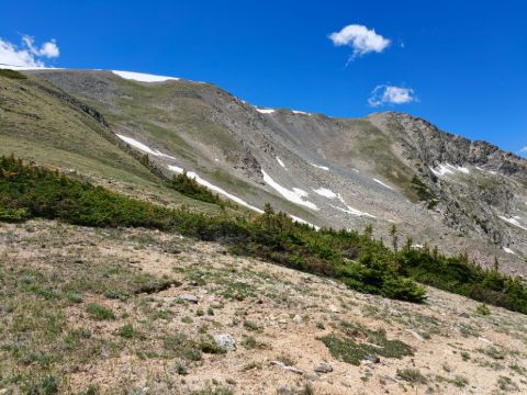 Přes hřeben Tenmile Range